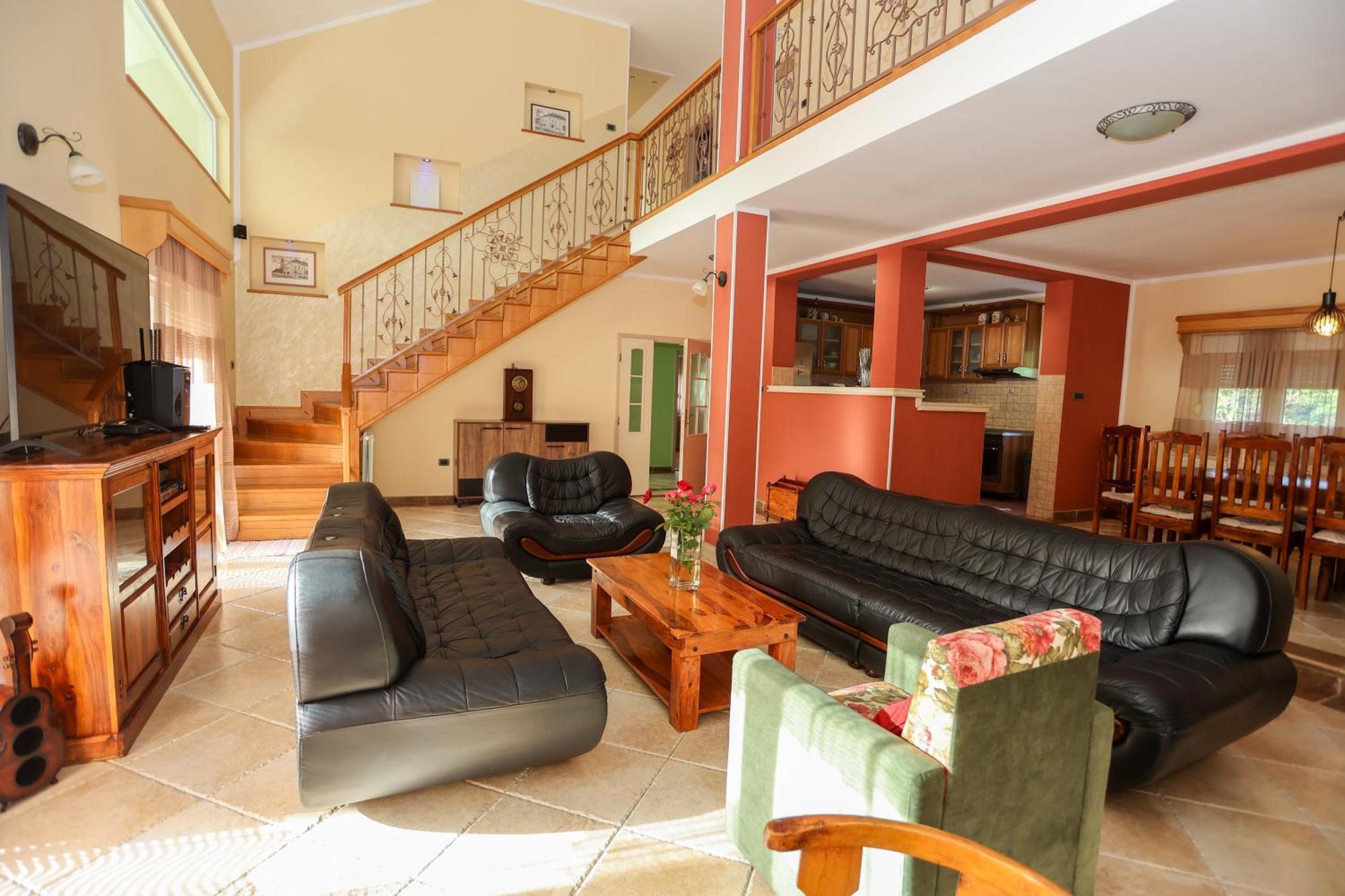Villa Besha 헤르섹 외부 사진